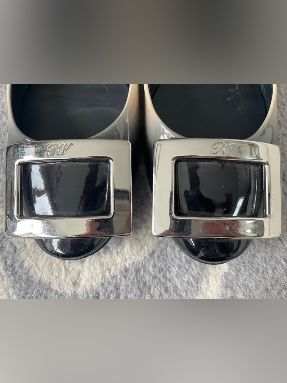Roger Vivier Two-Tone Patent Leather Ballet Flats with Silver Buckles - Picture 7 of 7